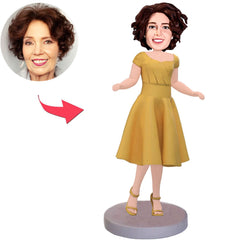 Geschenke für Mama Gelbes Kleid Mama Kundenspezifische Bobbleheads mit eingraviertem Text