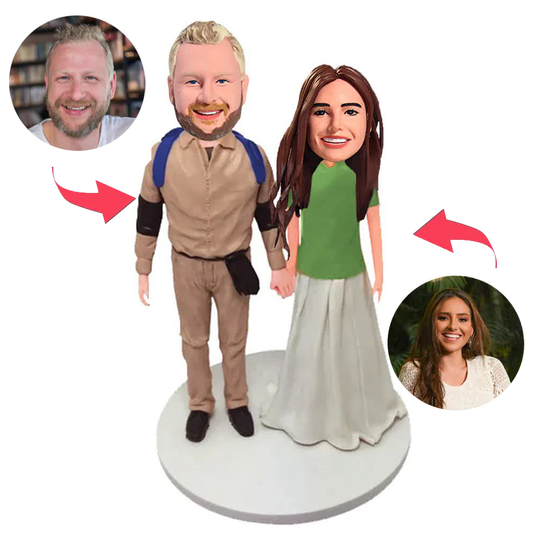 Paar hält sich an den Händen Kundenspezifische Bobbleheads addieren Text