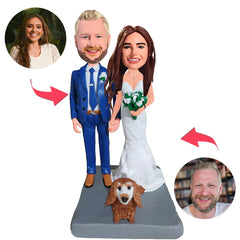 Hochzeitspaar mit einem Hund Kundenspezifische Bobbleheads mit graviertem Text