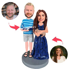 Paar mit Haustier und Flugzeug Kundenspezifische Wackelkopffigur Bobbleheads mit eingraviertem Text