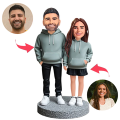 Paar trägt Kapuzenpullover Glückliches Paar Kundenspezifische Bobbleheads