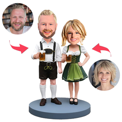 Traditionelles deutsches Paar Kundenspezifische Bobbleheads