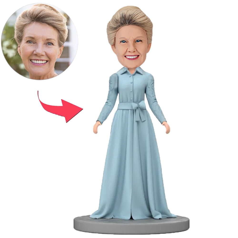 Modebewusste Frau Im Langen Blauen Kleid Benutzerdefinierte Wackelköpfe