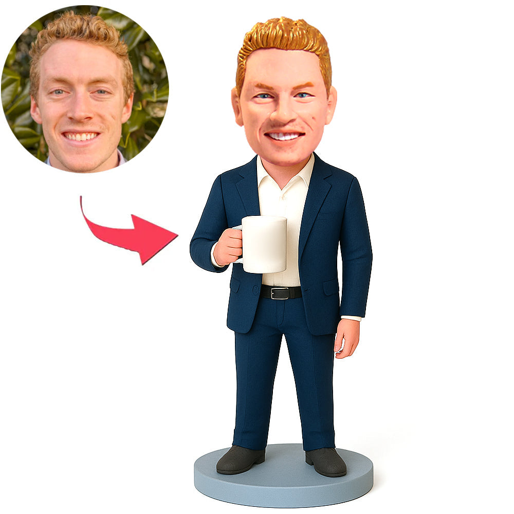 Mann in dunkelblauem Anzug hält Tasse Benutzerdefinierte Bobbleheads