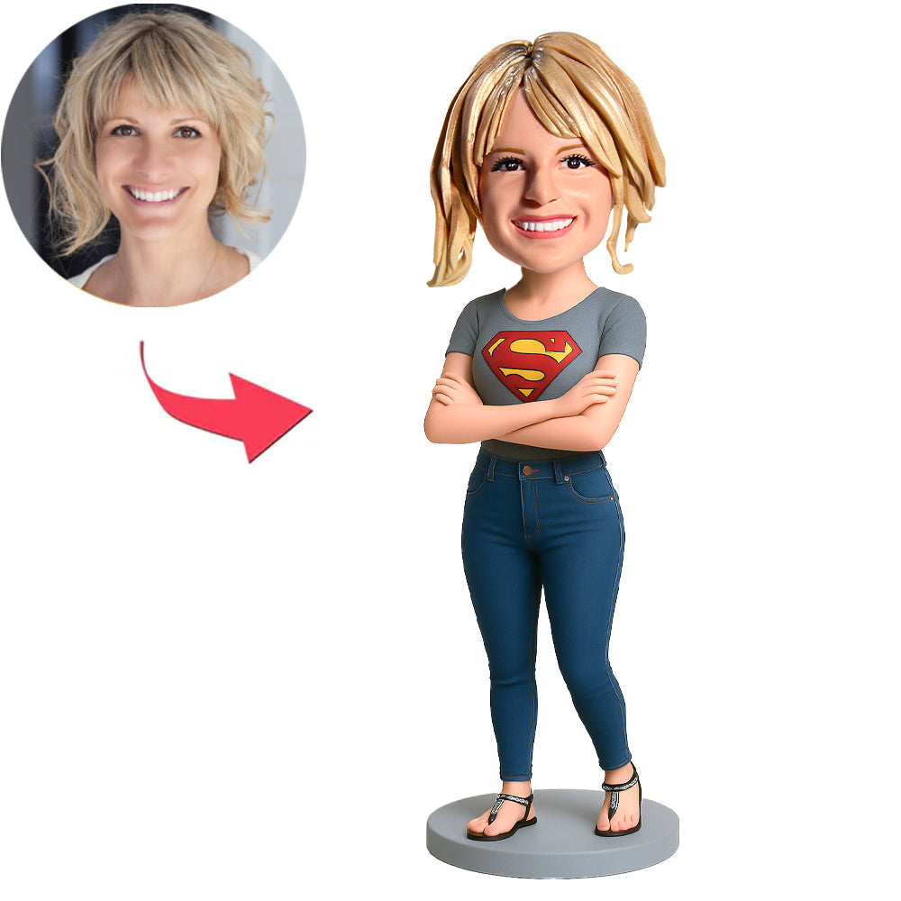 Superwoman mit verschränkten Armen Benutzerdefinierte Bobbleheads