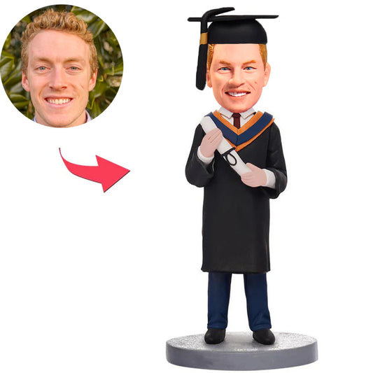 Maßgeschneiderter Abschlussmann mit Abschlusshut Kundenspezifische Bobbleheads fügen Text hinzu