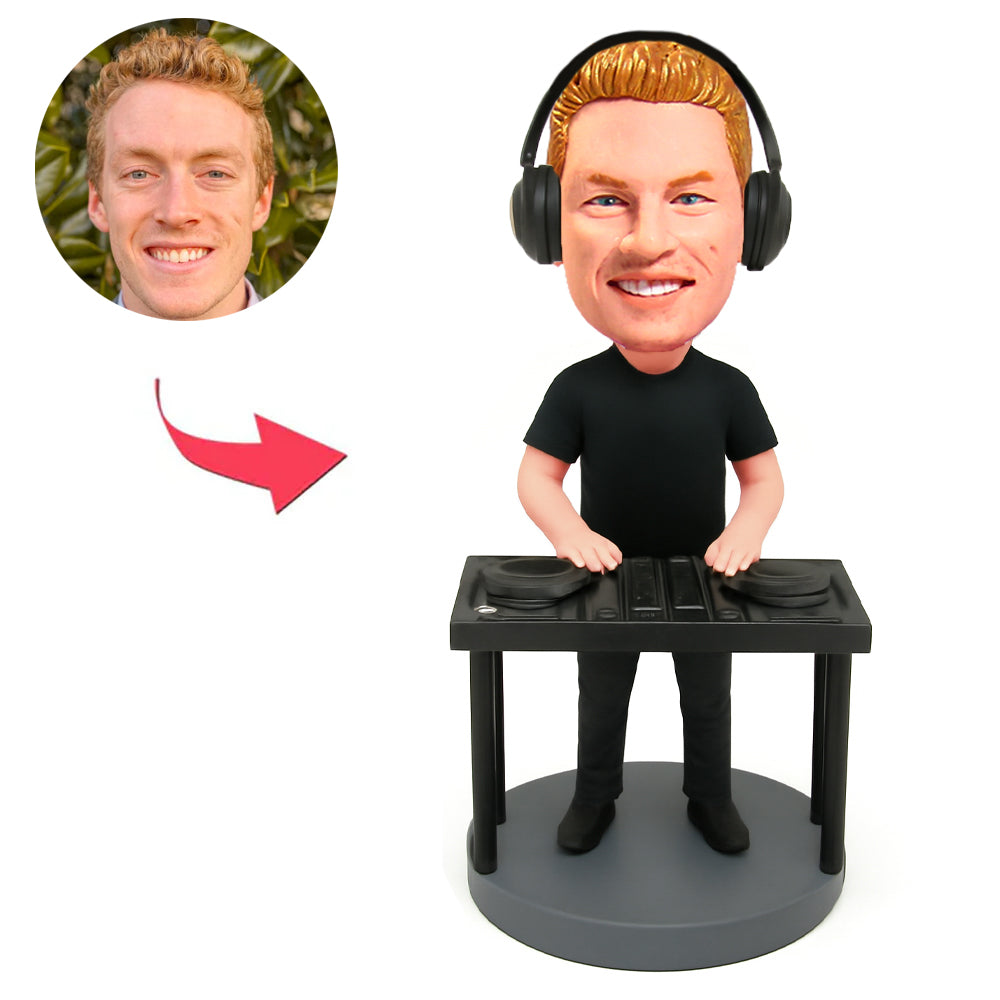 Professioneller DJ mit Kopfhörern Kundenspezifische Bobbleheads