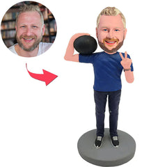 Mann hält Ball Benutzerdefinierte Bobbleheads Wackelköpfe mit graviertem Text