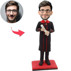 Graduierter Mann mit Zertifikat Benutzerdefinierte Bobbleheads fügen Text hinzu
