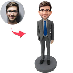 Coole graue Anzugs-Geschäftsmann-kundenspezifische Bobbleheads addieren Text