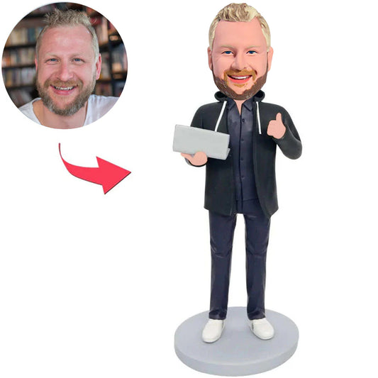 Man Holding Laptop Kundenspezifische Bobbleheads Add Text