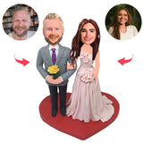 Hochzeitsmann, der Blumenpaar hält Kundenspezifische Bobbleheads mit eingraviertem Text