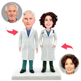 Paararzt Kundenspezifische Bobbleheads mit eingraviertem Text