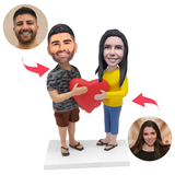 Lässiges Liebes-Herz-Paar Kundenspezifische Bobbleheads mit eingraviertem Text