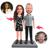 Glückliches lässiges Paar Kundenspezifische Bobblehead mit graviertem Text