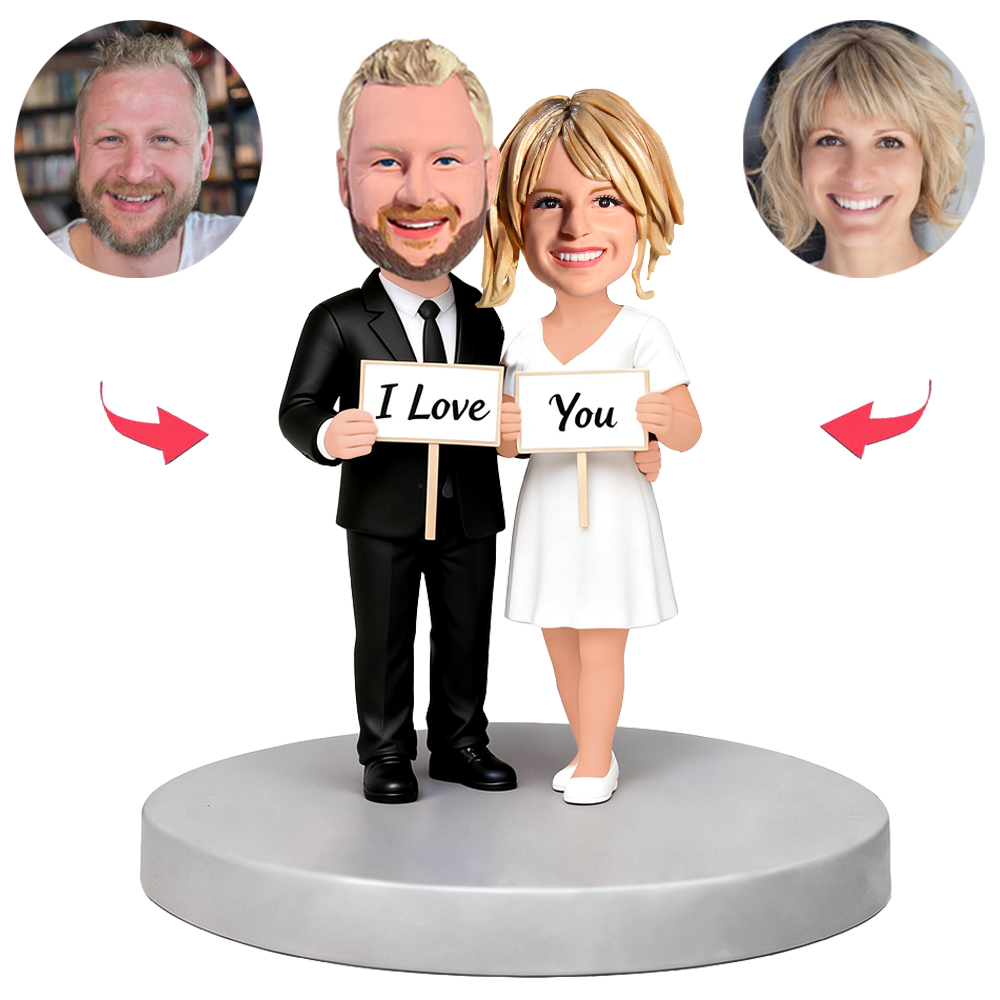 Paar mit „Ich liebe dich“-Schildern Benutzerdefinierte Bobbleheads
