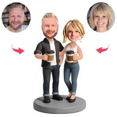 Enges Paar beim Kaffee Benutzerdefinierte Bobbleheads