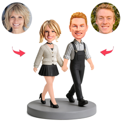 Entspanntes Paar beim Spaziergang Benutzerdefinierte Bobbleheads