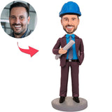 Ingenieur hält Pläne Kundenspezifische Bobbleheads mit graviertem Text  Tragen Sie einen Schutzhelm