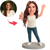 Frau mit Geburtstagstorte Benutzerdefinierte Bobbleheads
