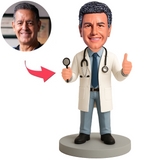 Arzt mit Stethoskop und Daumen hoch Benutzerdefinierte Bobbleheads