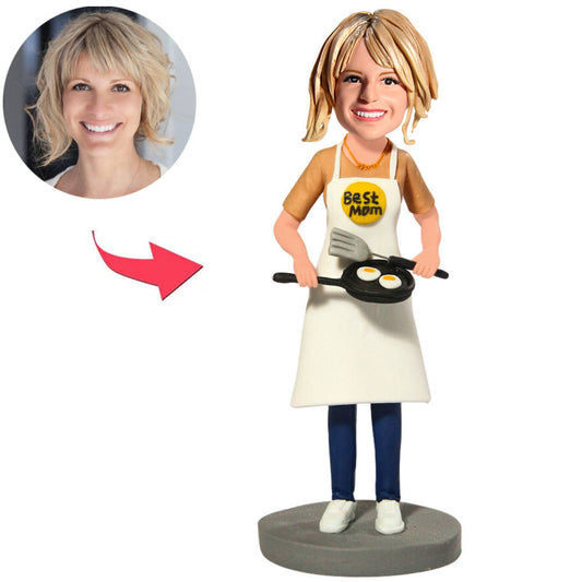 Kochende beste Mutter die Pfanne hält Kundenspezifische Bobbleheads mit eingraviertem Text