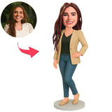 Schöne Frau in blauer Jeans Benutzerdefinierte Bobbleheads