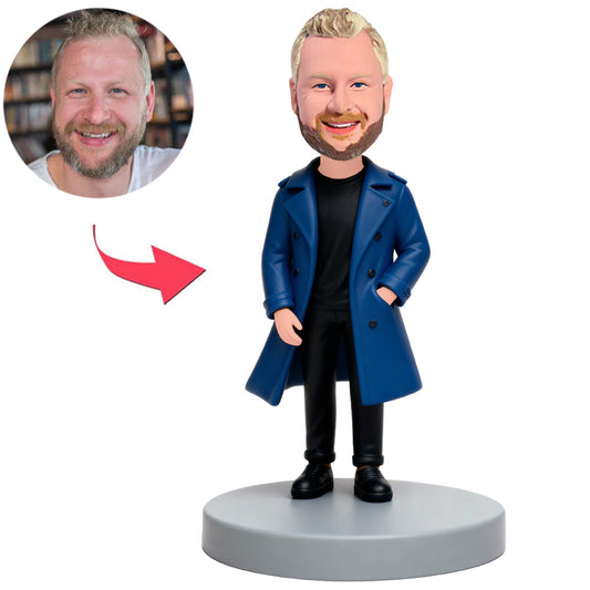 Attraktiver Mann in blauer Windjacke Benutzerdefinierte Bobbleheads