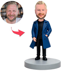 Attraktiver Mann in blauer Windjacke Benutzerdefinierte Bobbleheads