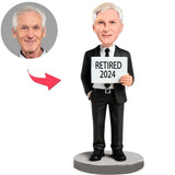 Ruhestand 2024 Geschäftsmann Kundenspezifische Bobbleheads mit graviertem Text