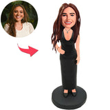 Temperament-Frau im schwarzen Kleid Kundenspezifische Bobbleheads mit graviertem Text