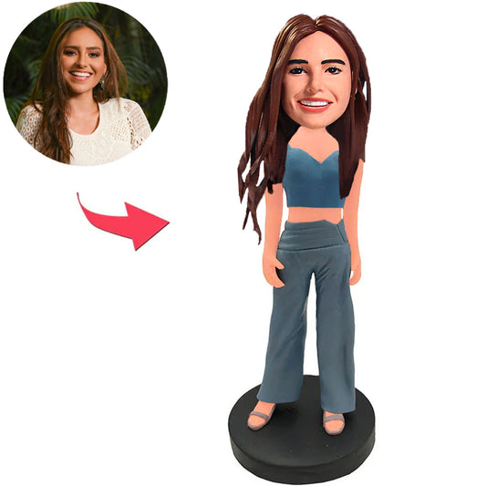 Temperament-Frau in den blauen Hosen Kundenspezifische Bobbleheads mit graviertem Text