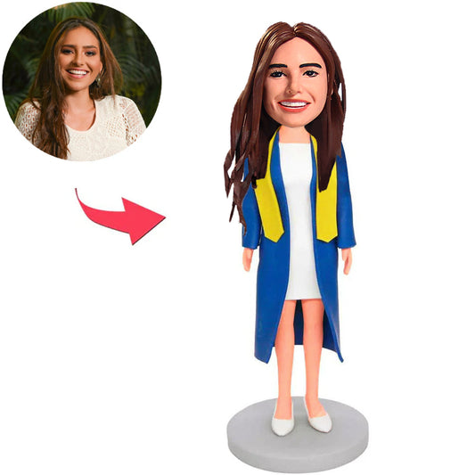 Blaue Anzugs-Abschluss-Mädchen-kundenspezifische Bobbleheads addieren Text