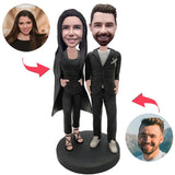 Paar im schwarzen Kleid Kundenspezifische Bobblehead mit graviertem Text