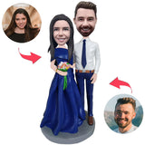 Hochzeitspaar-Frau, die Blumen hält Kundenspezifische Bobbleheads mit graviertem Text