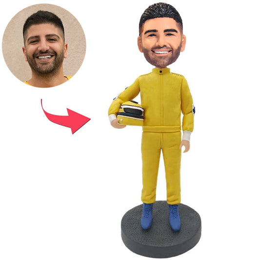 Rennfahrer mit Hut Kundenspezifische Bobbleheads mit eingraviertem Text